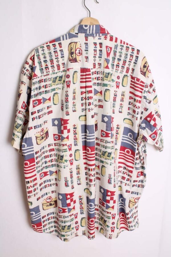 Camisa Vintage Blanca con Banderas "2XL"