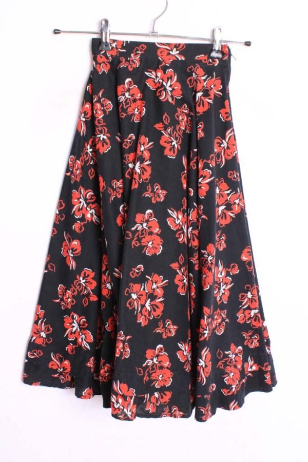 Falda Vintage Estampada Negra con Flores "3XS"