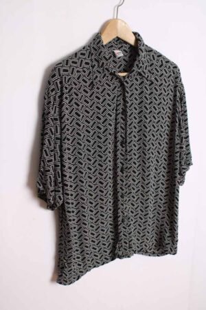 Camisa Negra Vintage Print Geométrico "L"