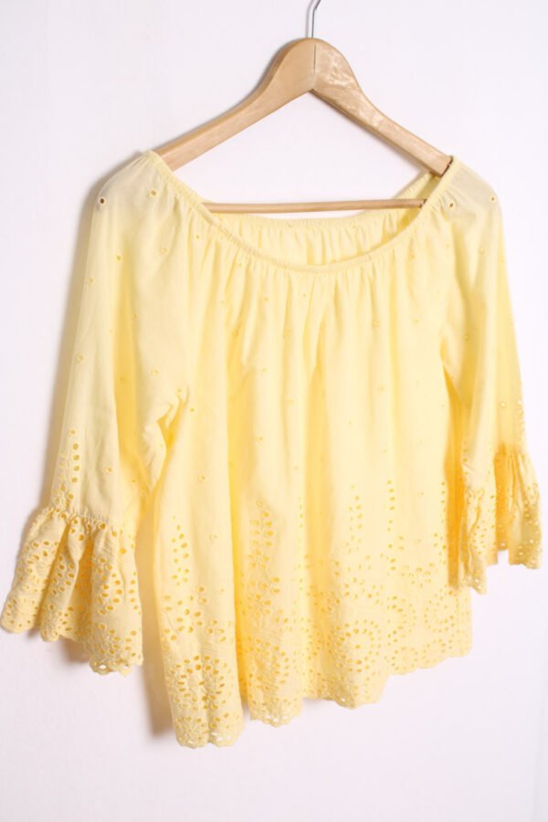 Blusa Tejido Troquelado Vintage Amarilla "M"