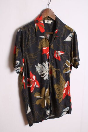 Camisa Hawaiana Negra Vintage Flores "M"