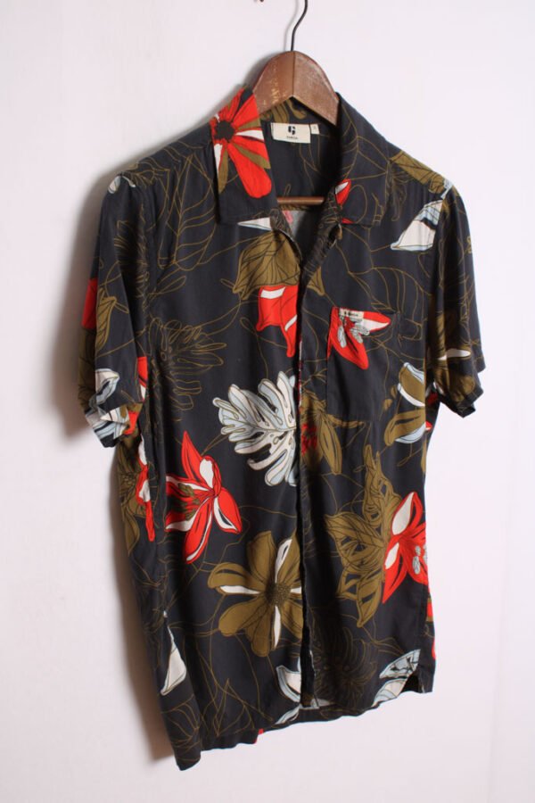 Camisa Hawaiana Negra Vintage Flores "M"