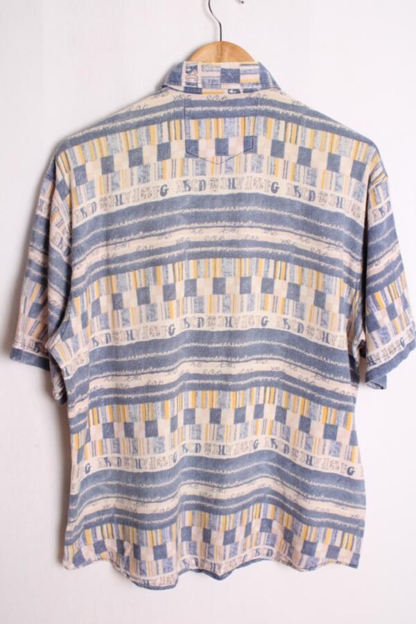 Camisa Estampada con Números Vintage "M"
