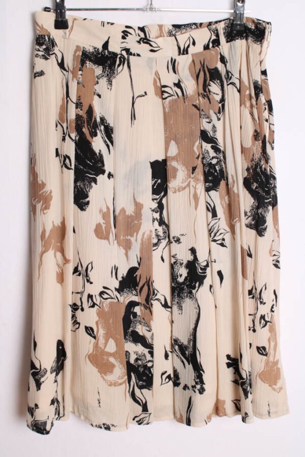 Falda con Vuelo Vintage Blanca y Estampada "L"