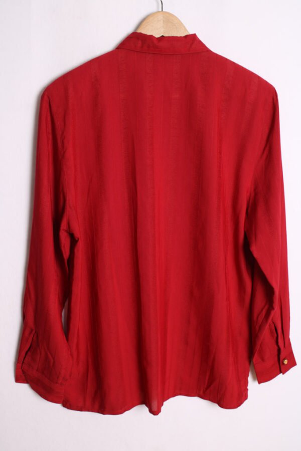 Camisa Roja Vintage Botón Joya "L"