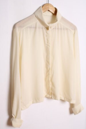 Camisa Blanco Crudo Vintage Cuello Alto "XL"
