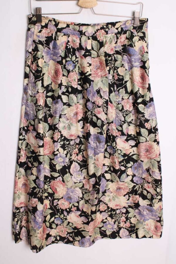 Falda Negra con Estampado de Flores "M"
